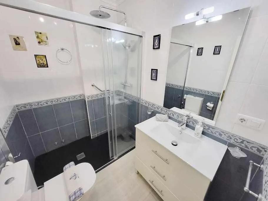 Boliches House! Beach 200M Wifi Fuengirola 0*,  Spanien