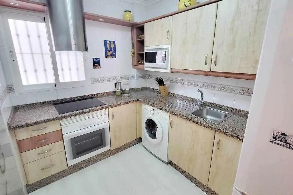 Boliches House! Beach 200M Wifi Fuengirola 0*,